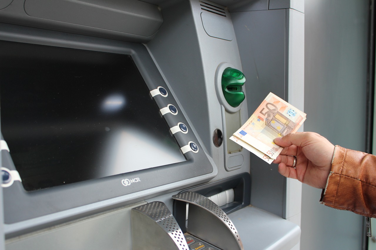 Les banques abandonnent le cash – Préparez-vous !