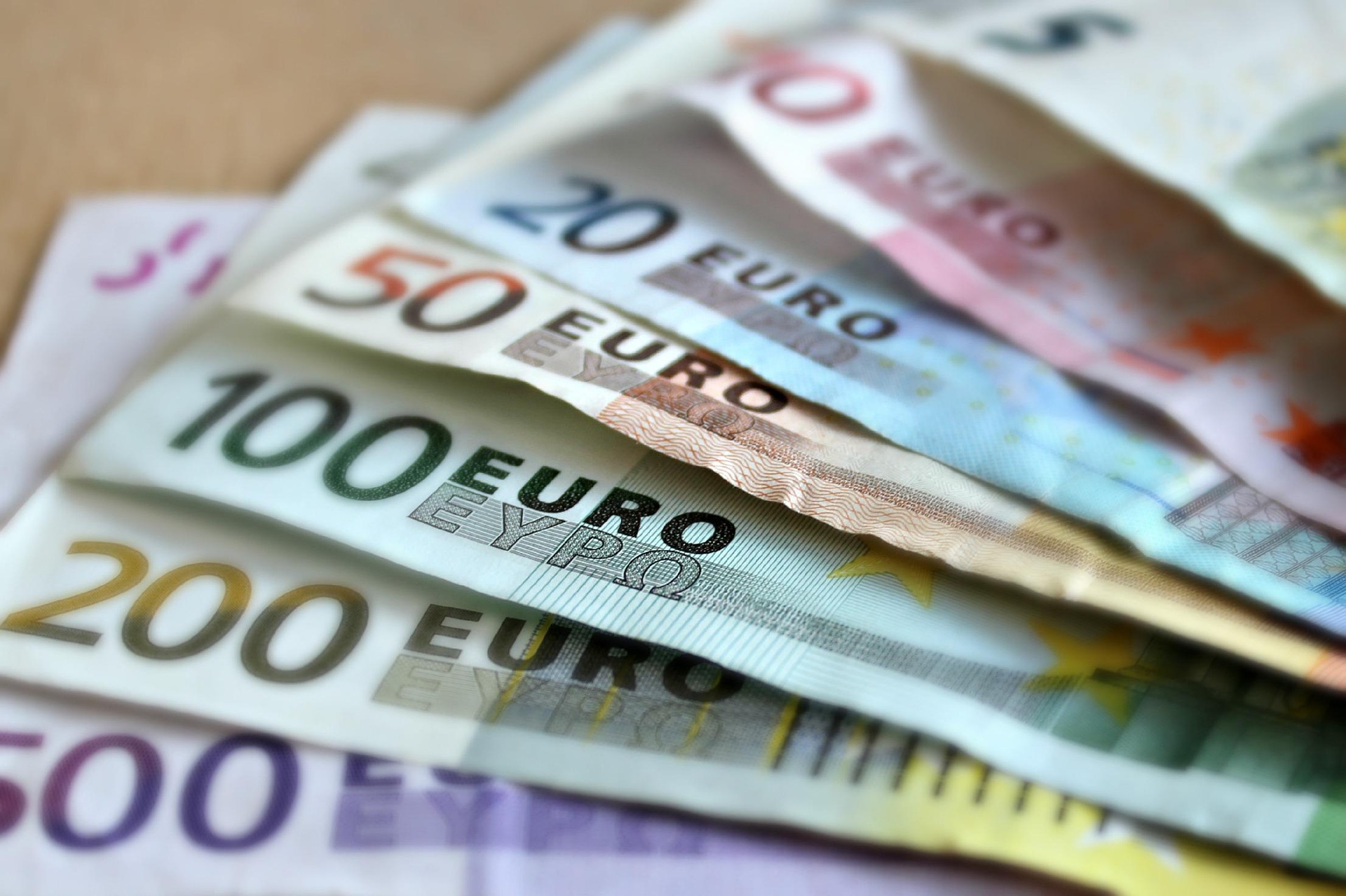 Änderung bei Familiengeld: Familien können sich auf Tausende von Euro freuen