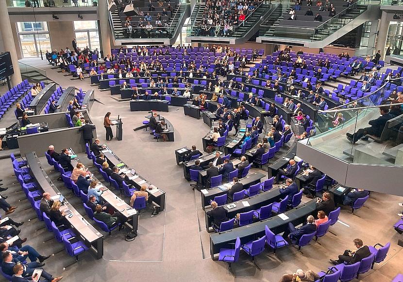 Schuldenpaket: Karlsruhe lässt Sitzungen des alten Bundestages zu