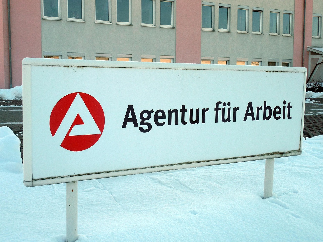 Schock für die deutsche Wirtschaft: 80.000 Arbeitsplätze werden abgebaut