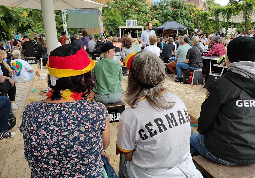 Frauen-EM: Deutschland gewinnt erstes Gruppenspiel gegen Polen