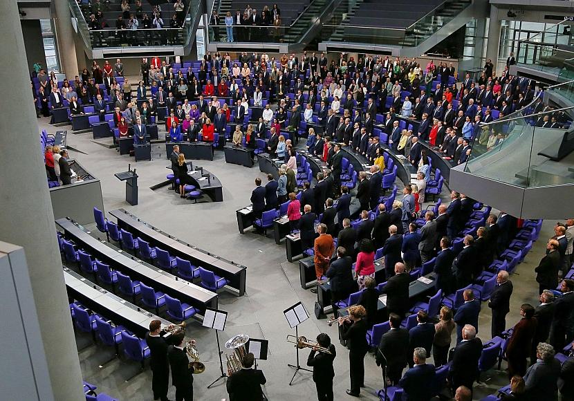 SPD lehnt Sondersitzung des Bundestages wegen Zöllen ab