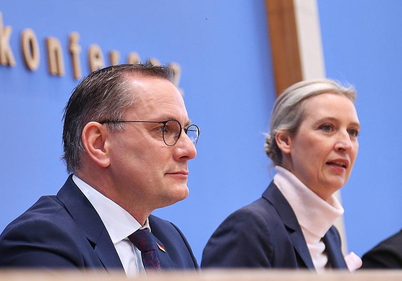 AfD reicht Klage und Eilantrag gegen Verfassungsschutz ein