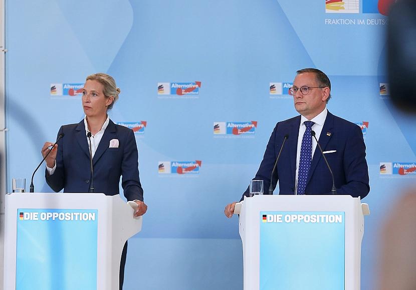 Insa: AfD verliert nach Einstufung als “rechtsextremistisch”