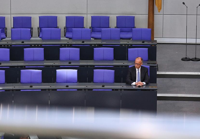 Wüst freut sich über zweiten Kanzler aus NRW nach Konrad Adenauer