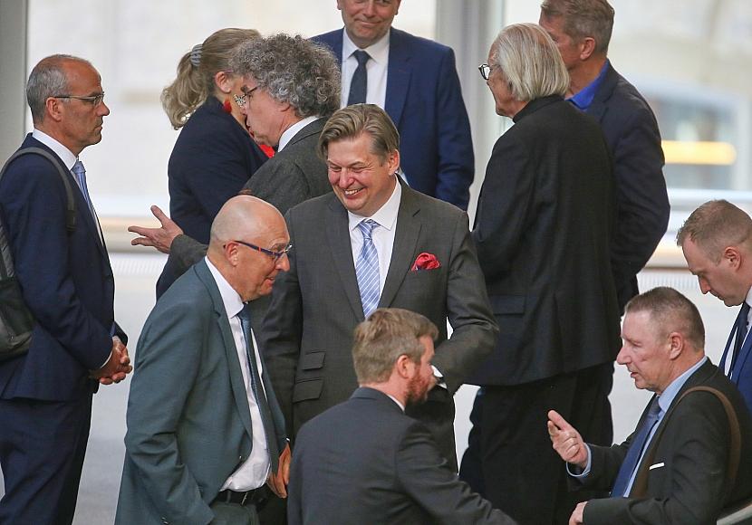 Umfrage: Mehrheit hält AfD für rechtsextrem