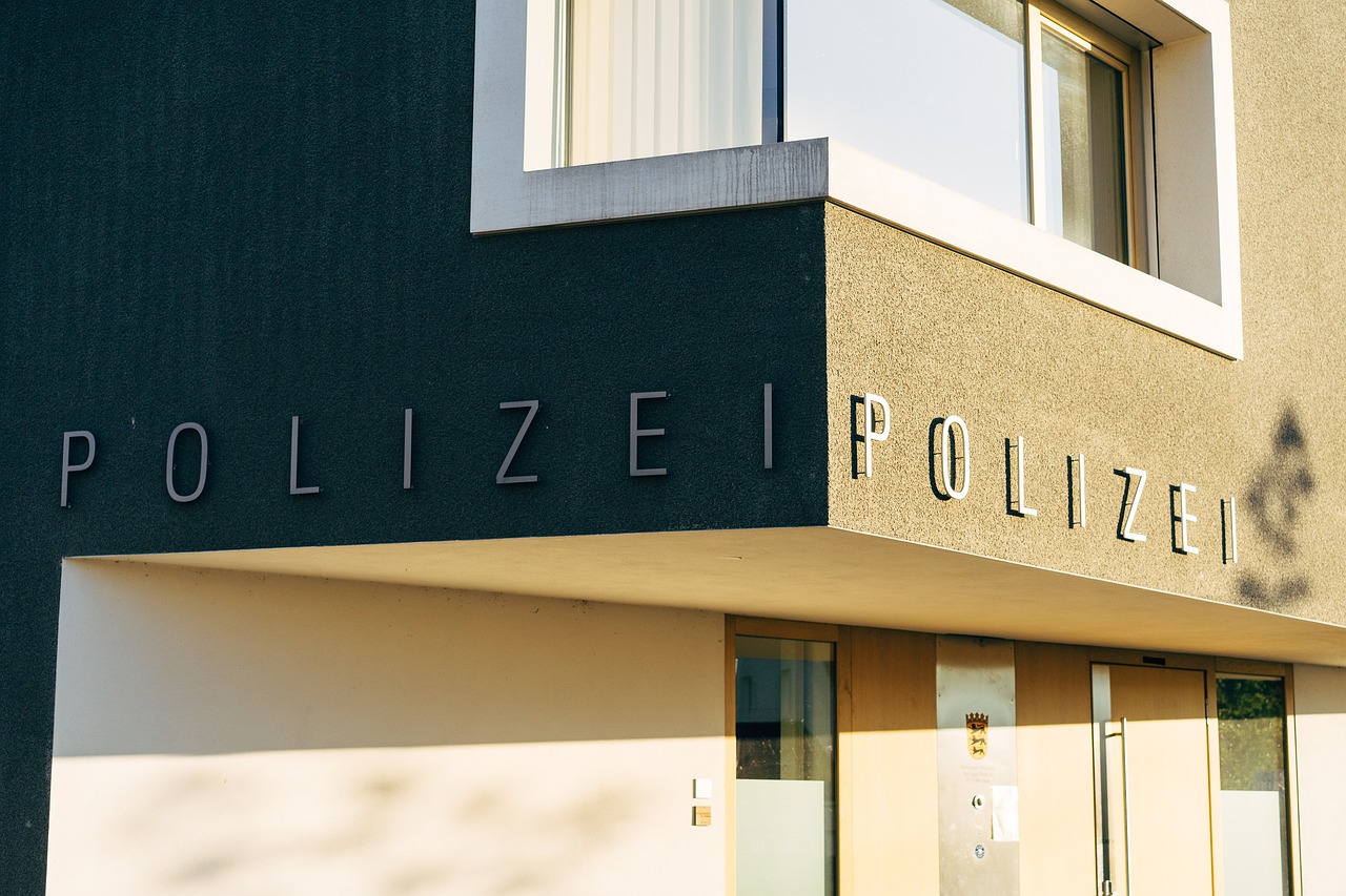 Polizei warnt vor gefährlichem Betrug – Plötzlich sind Tausende von Euro zu zahlen