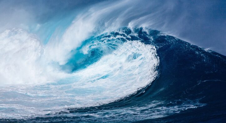 Sofort reagieren: Tsunami-Warnung für beliebte europäische Urlaubsinsel