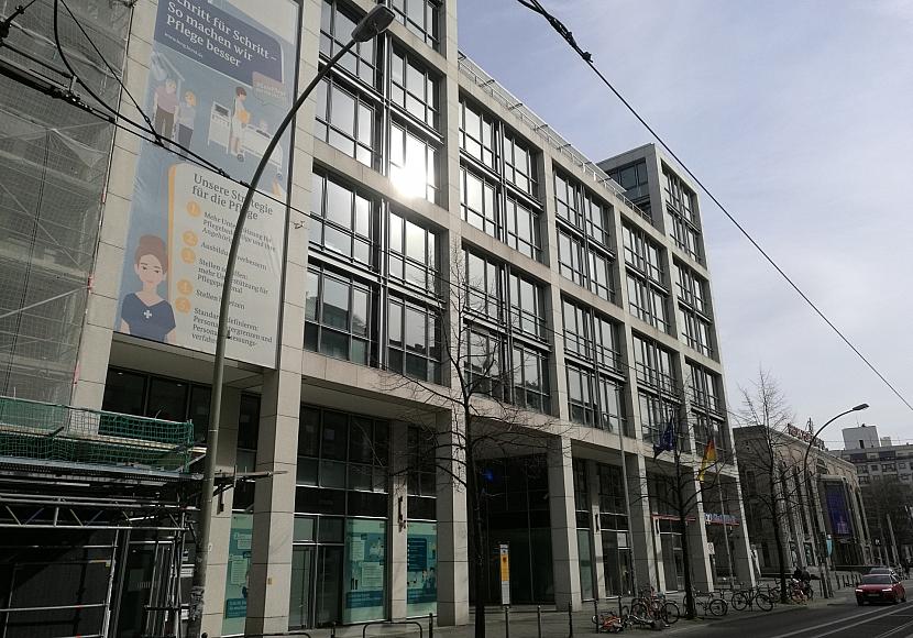 Maskenaffäre weitet sich durch Geheimbericht aus
