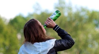 Drogenbeauftragter warnt vor Alkohol- und Tabakproblem