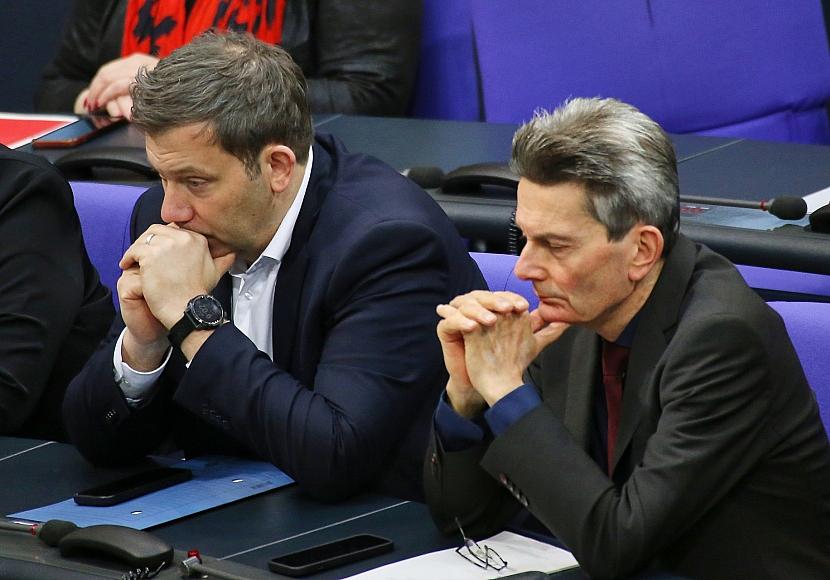 Mützenich: Friedenspapier kein Angriff auf Klingbeil