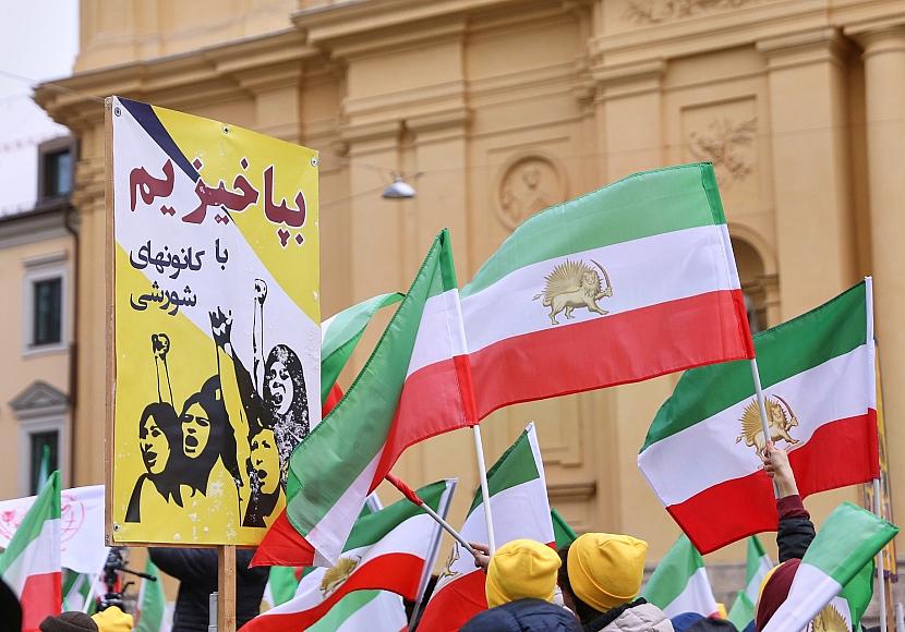Regimekritikerin hält Regimewechsel im Iran für wahrscheinlicher