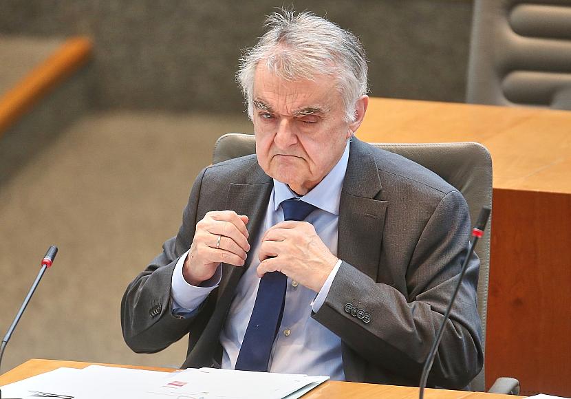 Reul fürchtet Erstarken islamistischer Missionierung