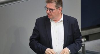 Bericht: Stegner soll wegen „Manifest“ Platz im PKGr verlieren