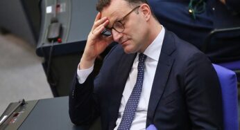 Spahn gerät in Masken-Affäre immer stärker unter Druck
