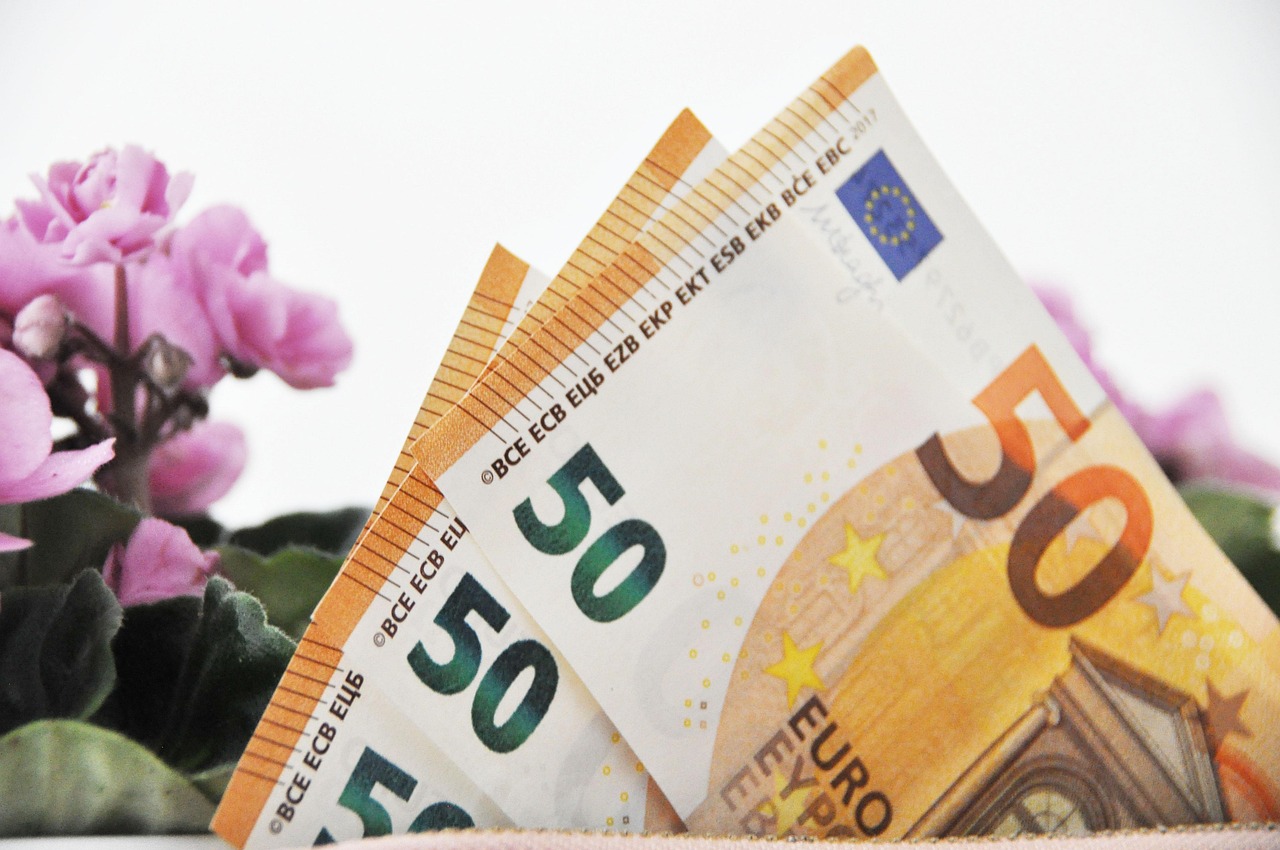 Bahnbrechendes Urteil: Bank- und Sparkassenkunden bekommen Hunderte von Euro zurück
