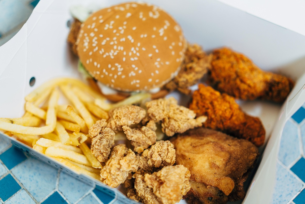 Schock für Kunden: Beliebte Fastfood-Kette schließt Restaurants im ganzen Land