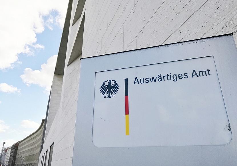 Auswärtiges Amt geht gegen Medienplattform „Red“ vor
