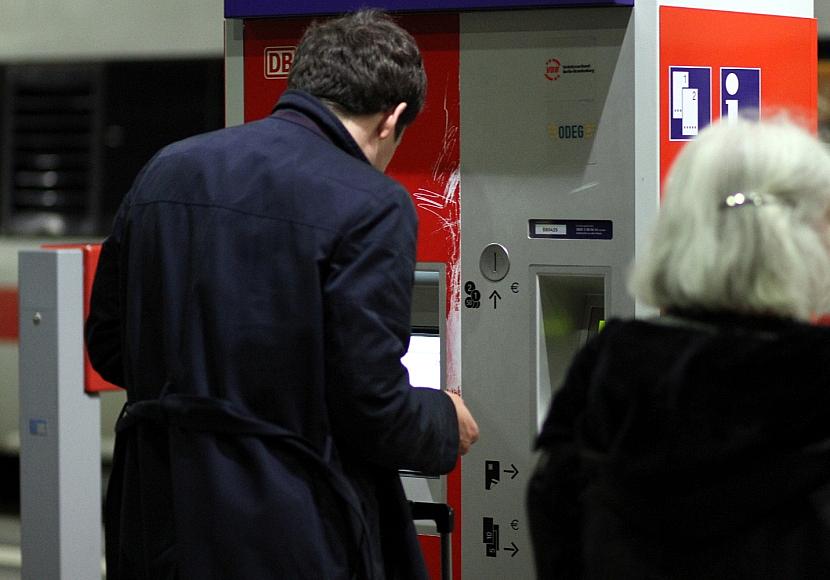 Frankfurter Gericht stoppt Pflicht zur Datenangabe für Bahntickets