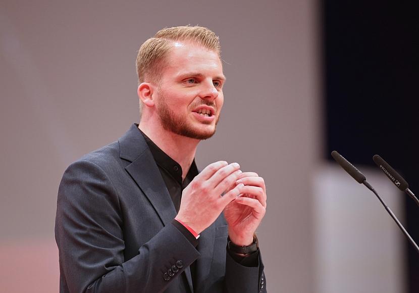 Klüssendorf kontert Grünen-Kritik am Haushalt