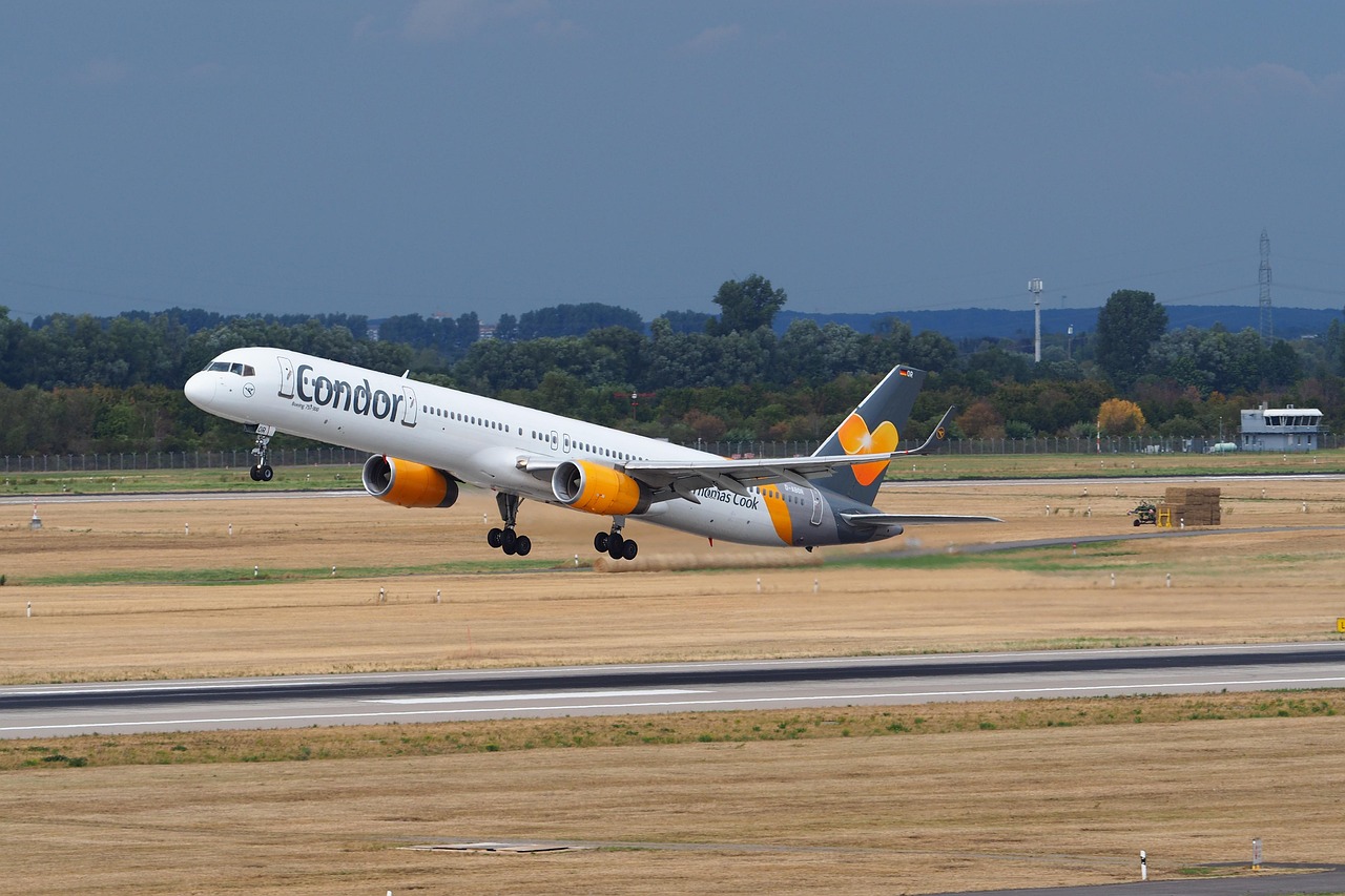 273 Passagiere an Bord: Deutscher Urlaubsflieger steht plötzlich in Flammen