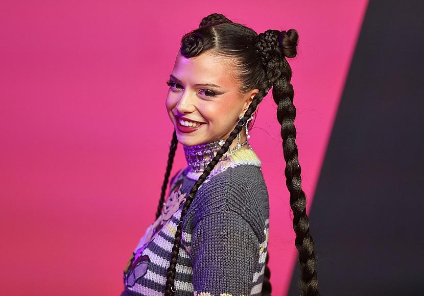 „Golden“ an Spitze der Single-Charts