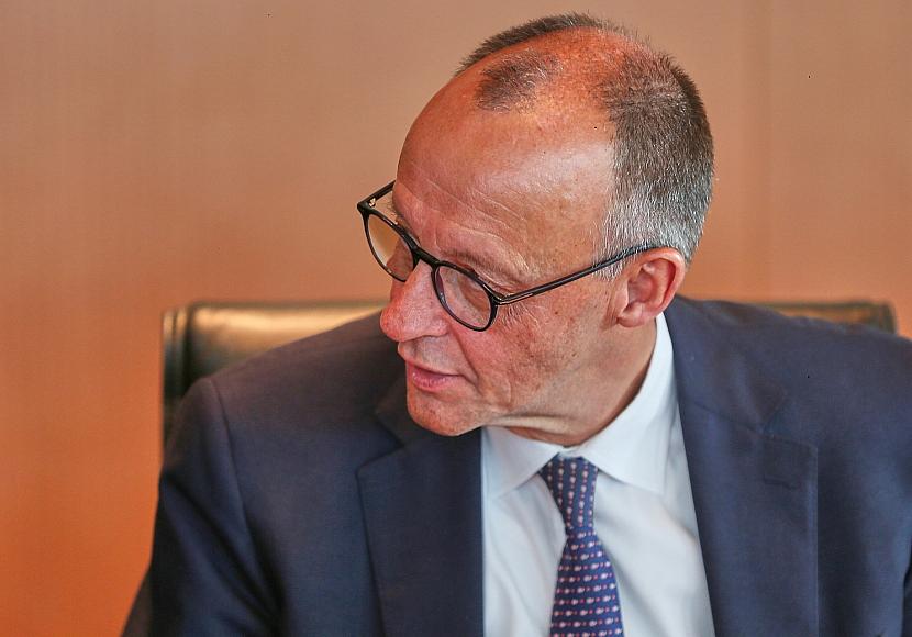Merz verteidigt Waffenstopp für Israel