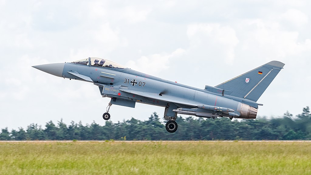 Alarm bei der deutschen Luftwaffe: Flugzeug beschossen