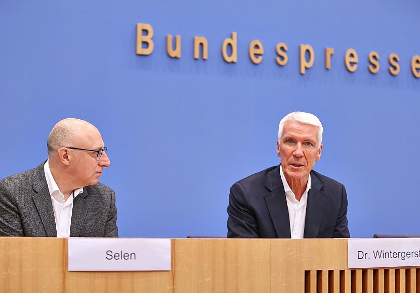 Bericht vorgestellt: KI spielt zunehmende Rolle bei Cyberattacken