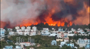 Antalya von Flammenmeer bedroht