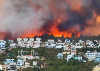 Antalya von Flammenmeer bedroht
