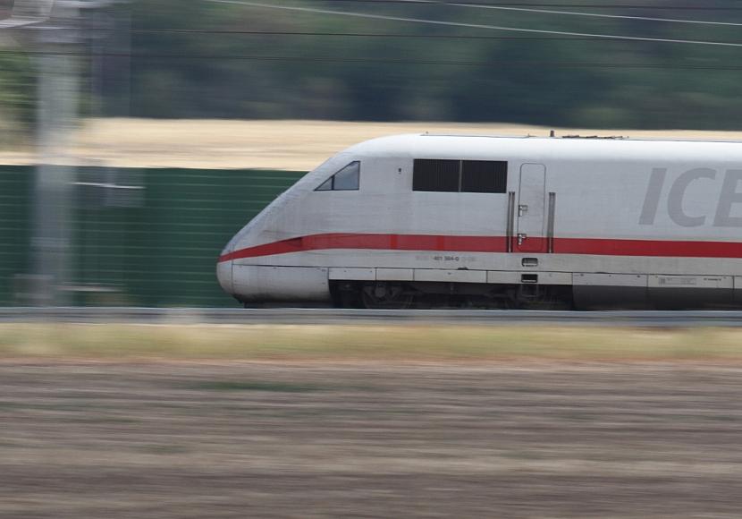 Fluggesellschaften fordern Bahn-Haftung bei „Rail & Fly“