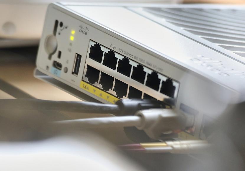 Bei fast jedem Zweiten fällt Internet einmal im Jahr komplett aus