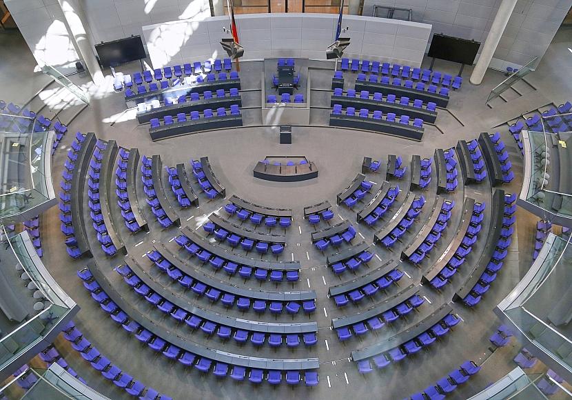 Steuerzahlerbund kritisiert höhere Zulagen für Bundestagsfraktionen