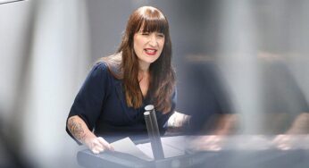 Reichinnek wirft Merz Instrumentalisierung von Frauen vor