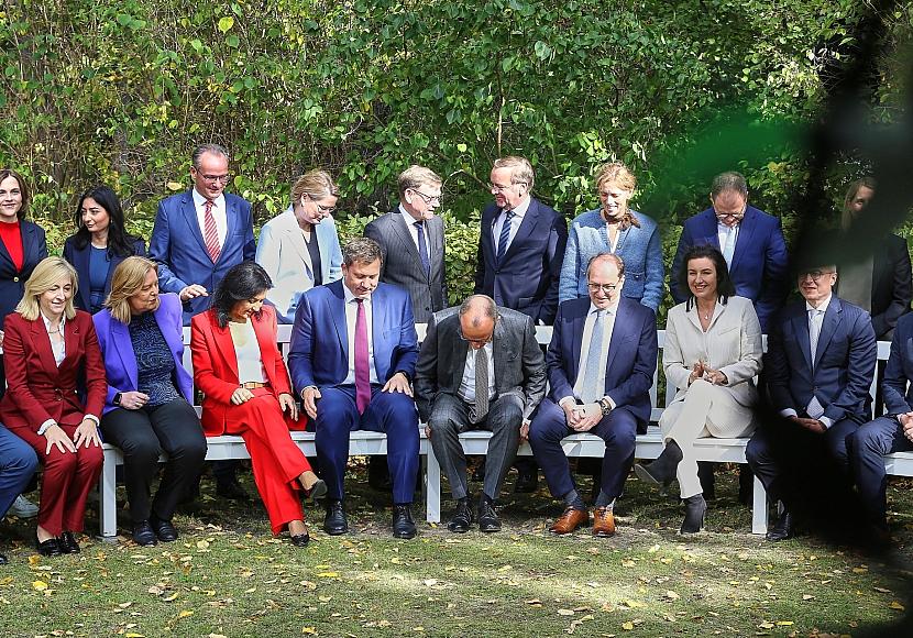 Führungsspitzen stellen Bundesregierung schwaches Zeugnis aus