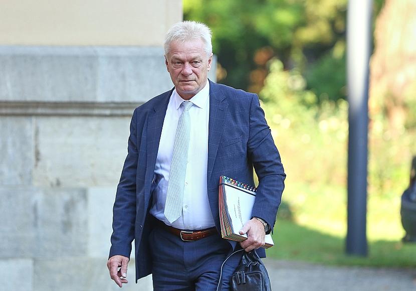 Rainer fordert Stopp von „Veggie-Wurst“-Verbot