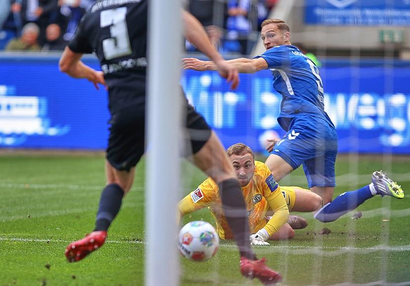 2. Bundesliga: Elversberg nach Sieg in Magdeburg auf Platz eins