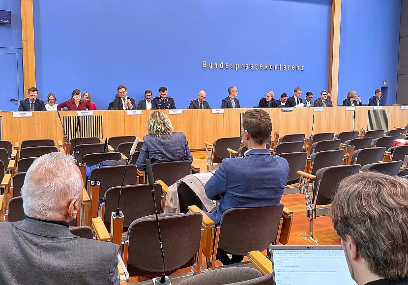 Bundesregierung blickt verhalten optimistisch auf Gaza-Friedensplan