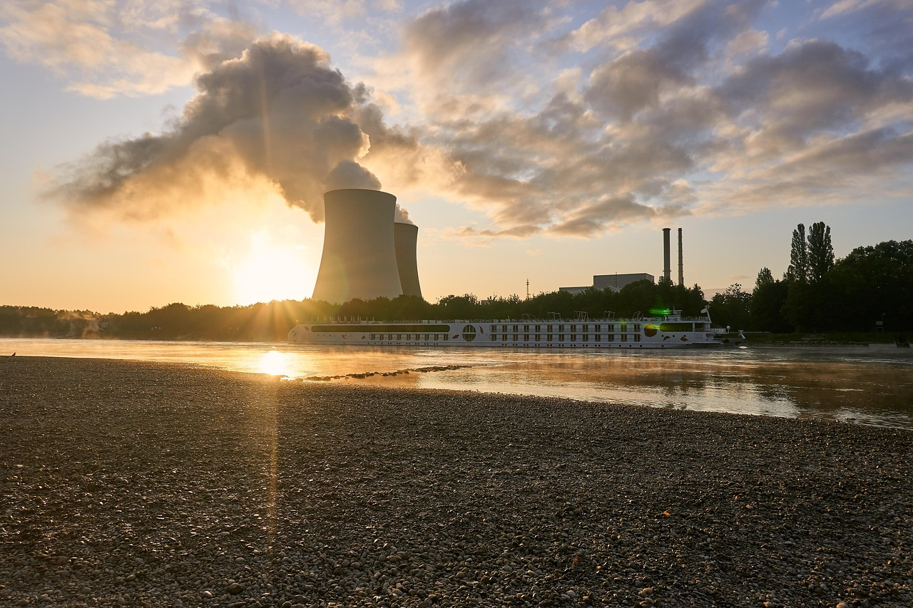 Kernschmelze droht in Europas größtem Atomkraftwerk