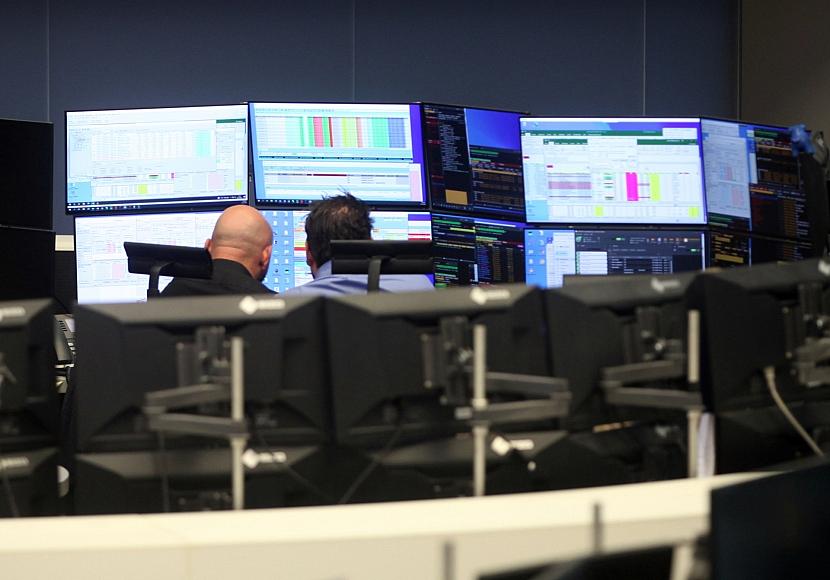 Dax legt leicht zu – Anleger halten sich zurück