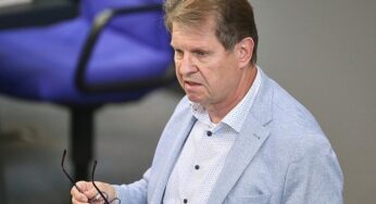 Stegner fordert Aufklärung von Weimer