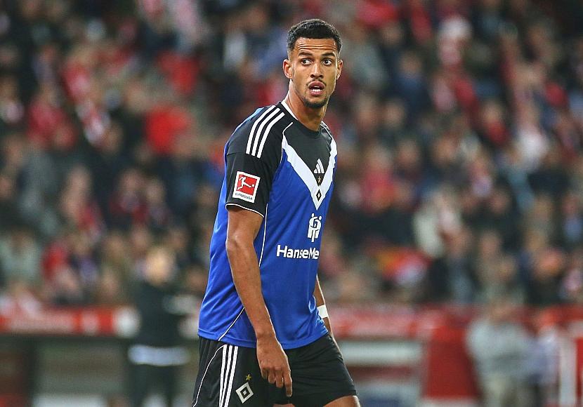 1. Bundesliga: HSV gewinnt in Unterzahl gegen Stuttgart