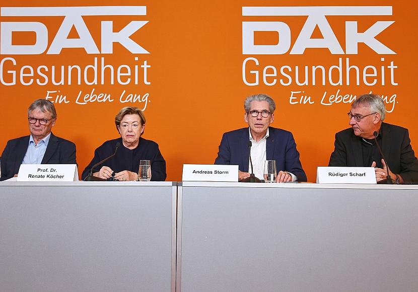 DAK sieht Pflegesystem „am Kipppunkt“