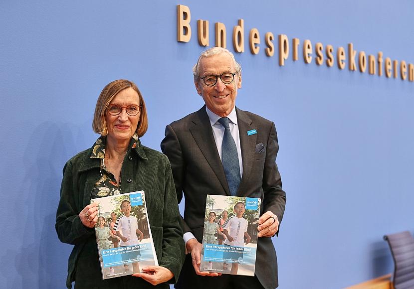 Unicef-Bericht: Kinder aus armen Familien bleiben abgehängt