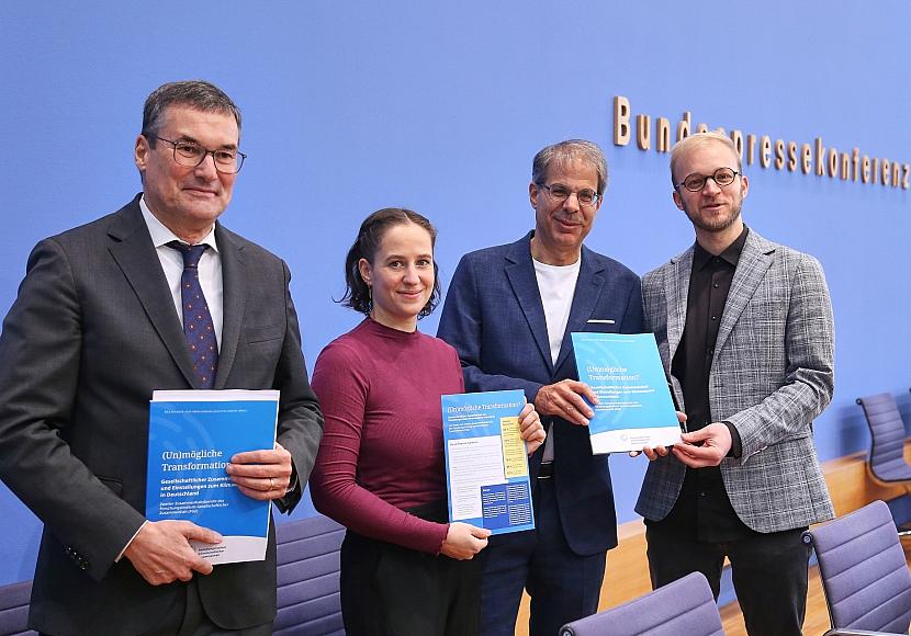 Zusammenhaltsbericht: Mehrheit zu mehr Klimaschutz bereit