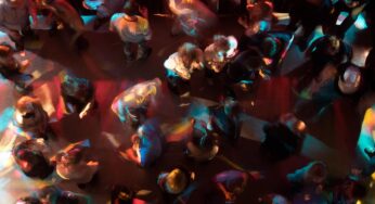 Zigtausende versammelt: Massenpanik in Großstadt ausgebrochen