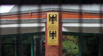 Ex-Verfassungsschutzchef: Geheimdienst soll auch Kinder beobachten