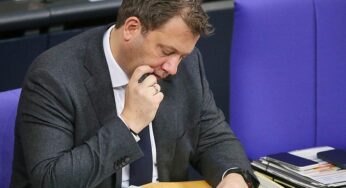 Klingbeil plant Start der Frühstart-Rente für 2027