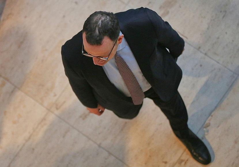 Spahn erwartet keinen höheren Krankenkassen-Zusatzbeitrag